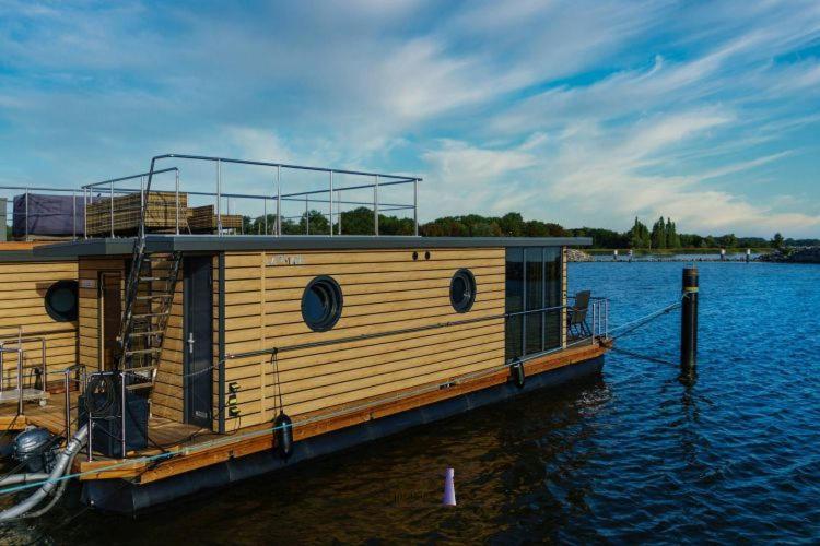 Hausboot Fjord Polaris Mit Biosauna In Barth Exterior photo
